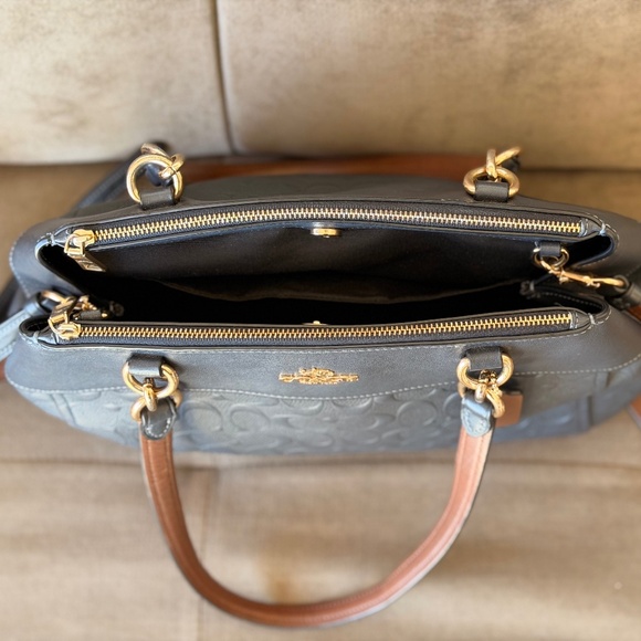 EUC - Coach Brooke Signature Carryall - Picture 3 of 6